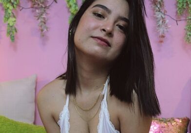 HD Camsex mit RebecaWild (21 Jahre)